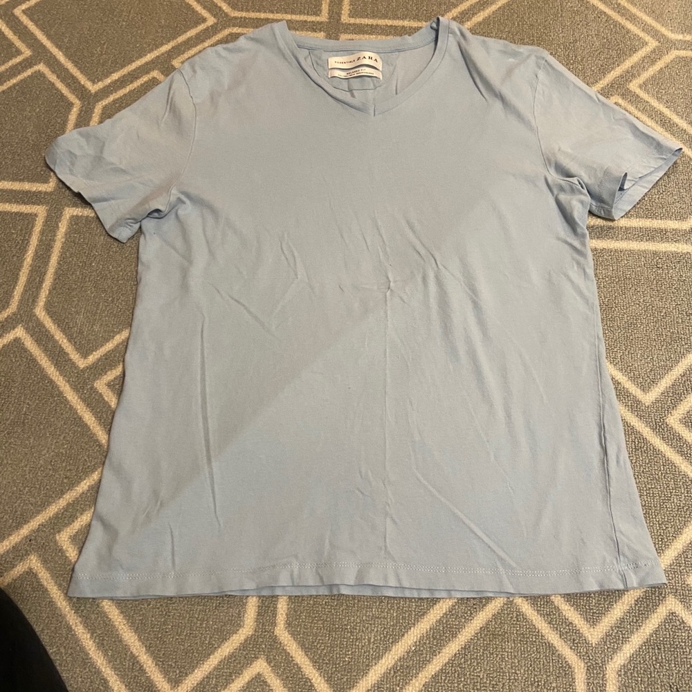 Plain Zara Essentials Tee